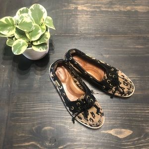 💕Coach Leopard Print Slip On boat shoes sz 7.5